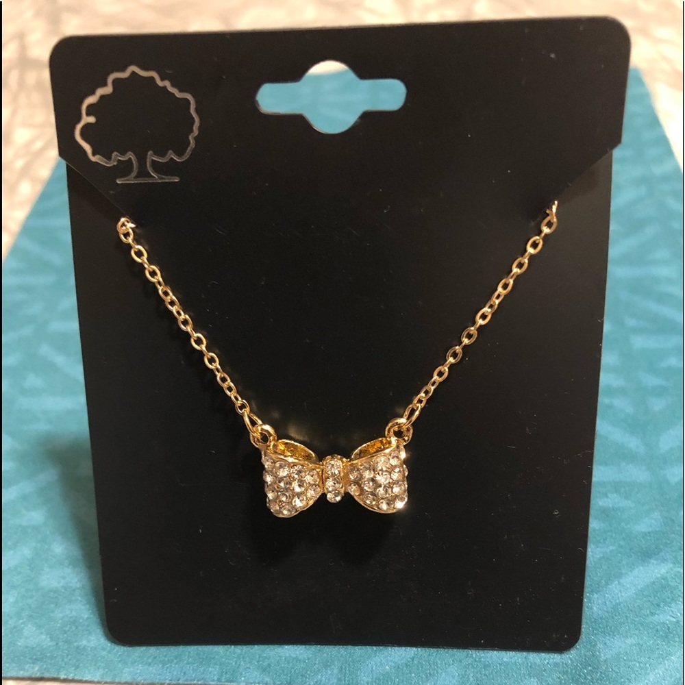 GOLD TONE RHINESTONE BOW PENDANT & CHAIN